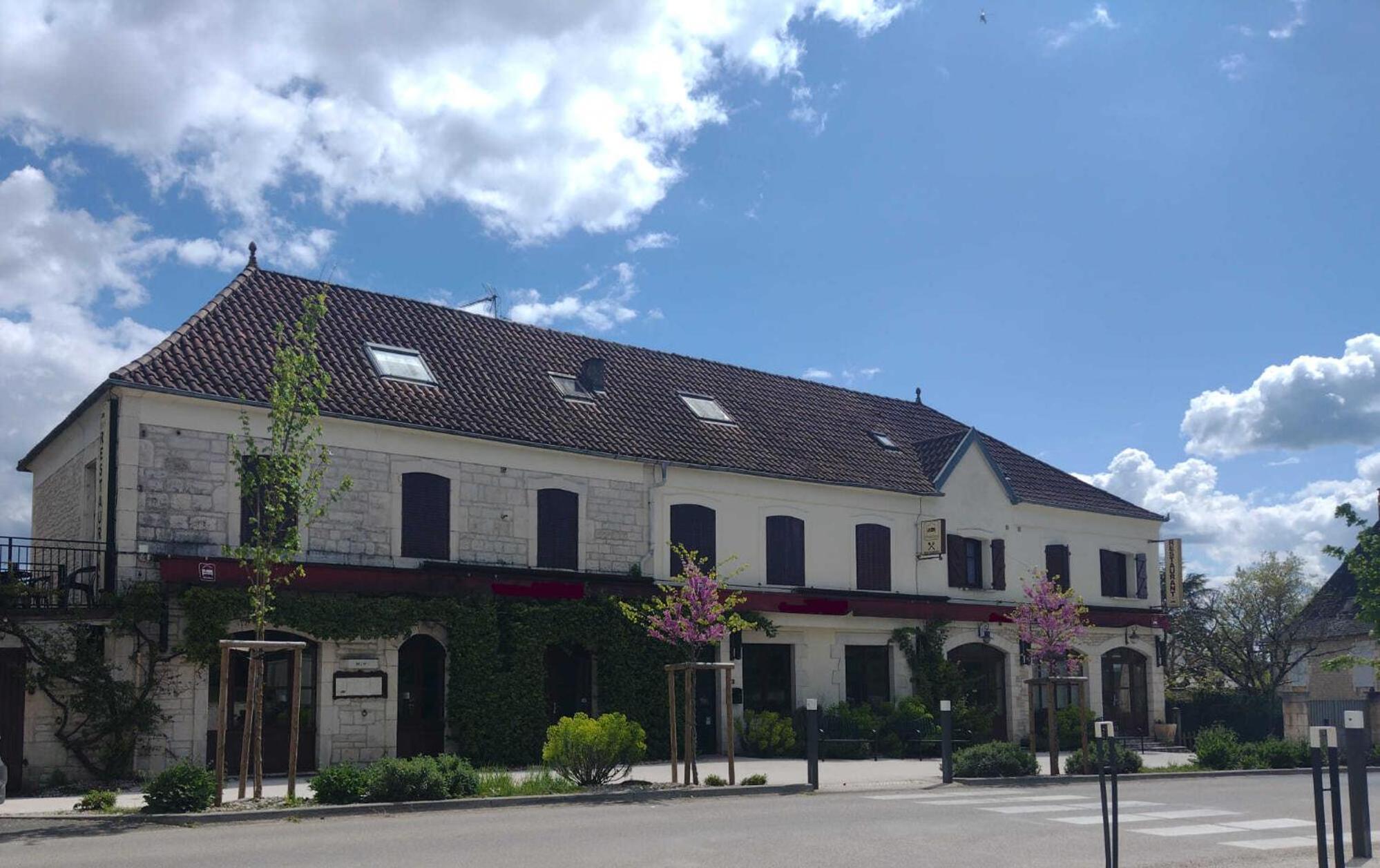 Auberge D'Ici Et D'Ailleurs Cressensac-Sarrazac Exteriér fotografie