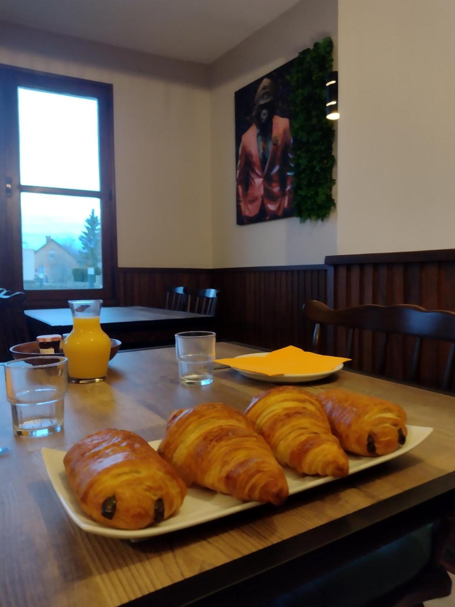 Auberge D'Ici Et D'Ailleurs Cressensac-Sarrazac Exteriér fotografie