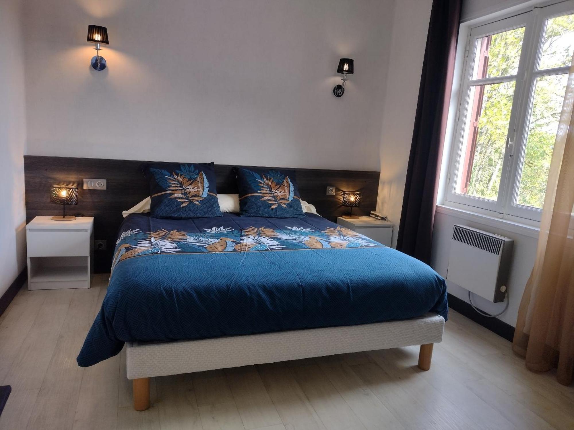 Auberge D'Ici Et D'Ailleurs Cressensac-Sarrazac Pokoj fotografie